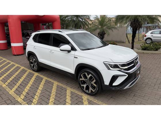 VOLKSWAGEN TAOS 1.4 250 TSI TOTAL FLEX HIGHLINE AUTOMÁTICO
